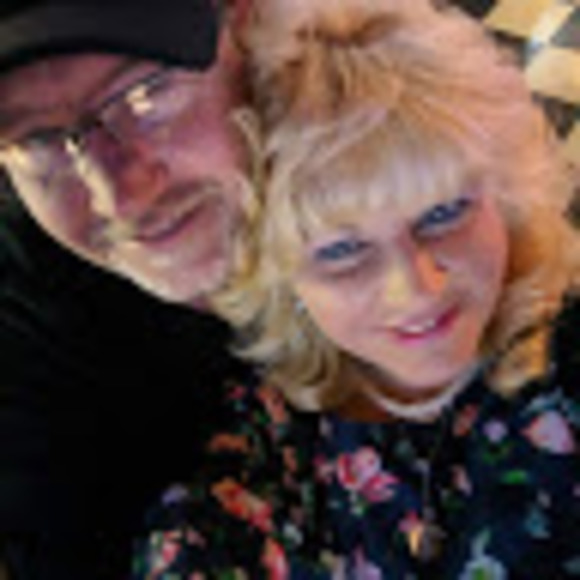 Meet your Posher, Kellie - Picture 1 of 1